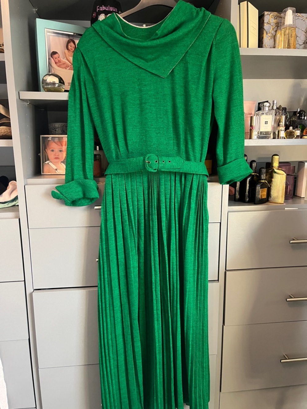 Elegant Emerald Pleated Maxi Dress with Belt